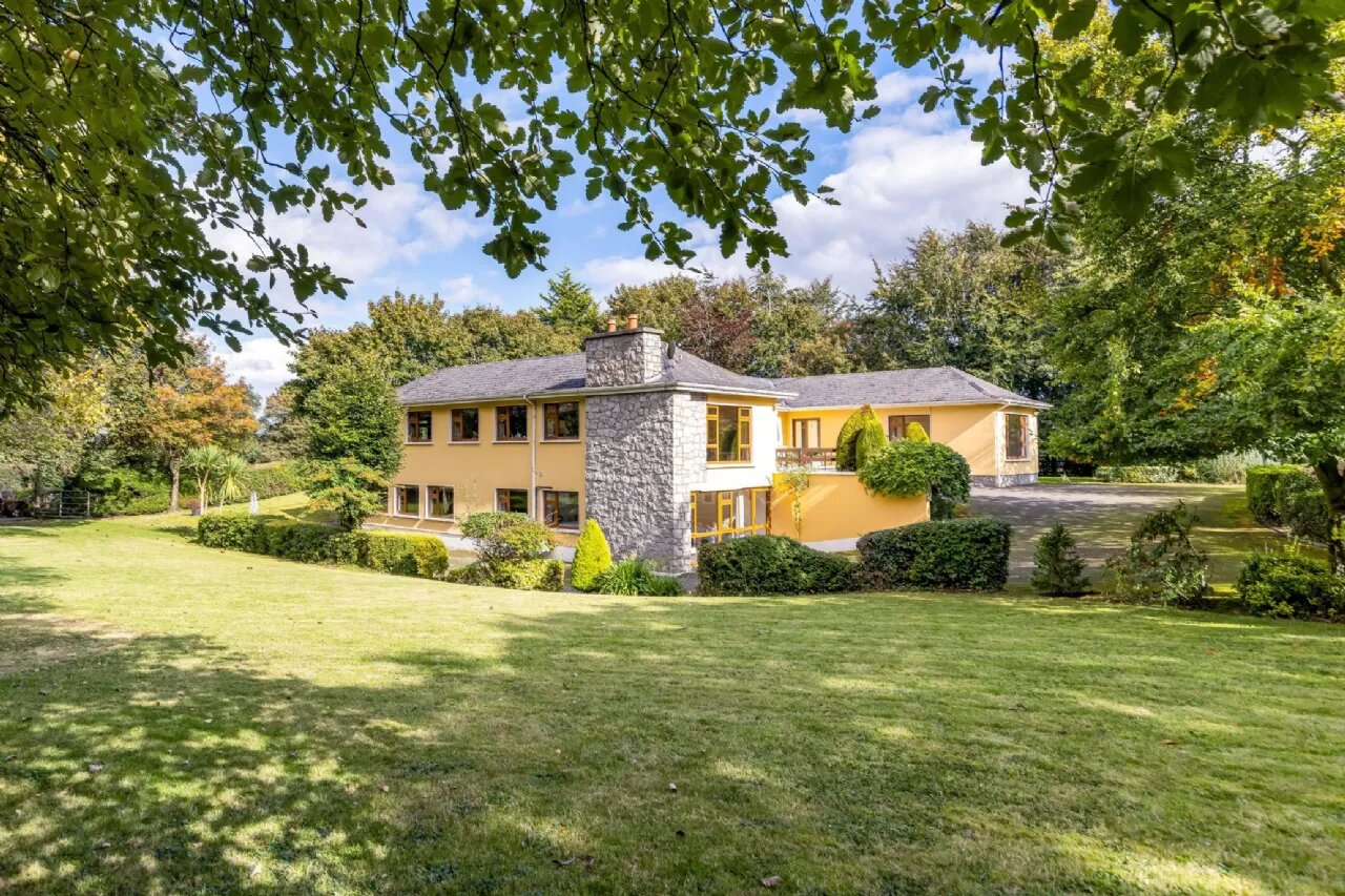Belgree House, On Approx. 1.67 Hec (4.12 Acres), Kilmartin Lane, Hollystown, Dublin 15, D15 W9R9