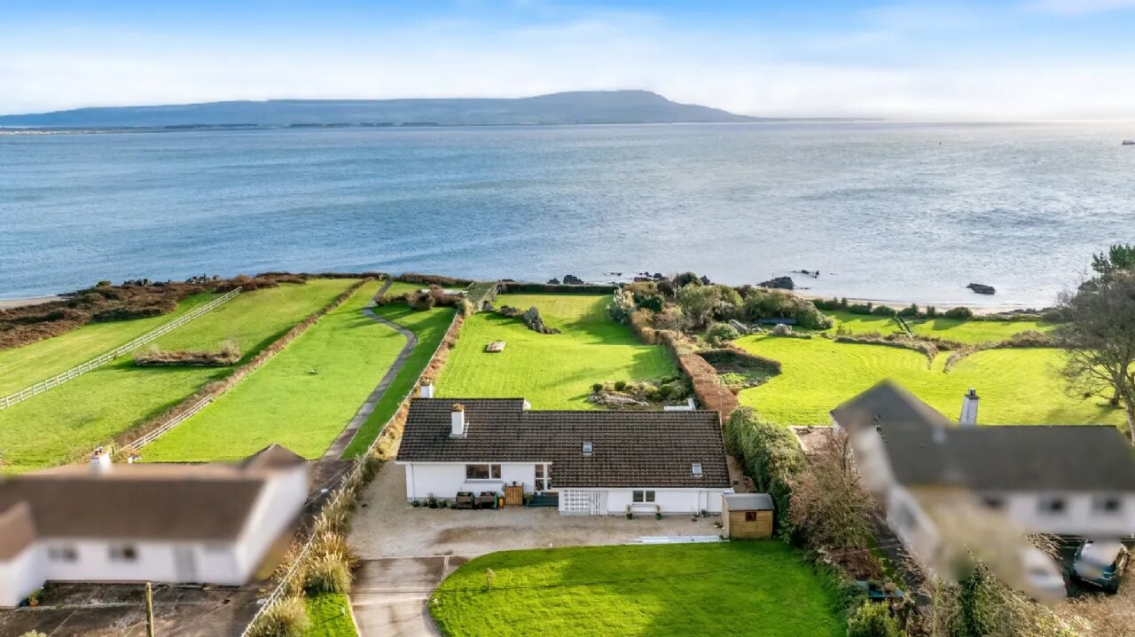 Solas, On Approx. 0.88 Hec (2.17 Acres), Lower Ballybrack,, Moville,, County Donegal, F93E28E